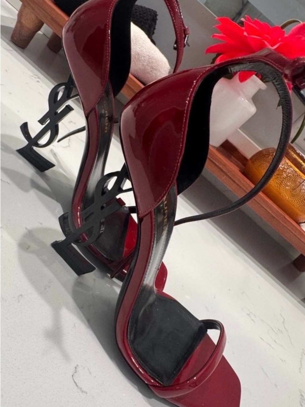 Saint Laurent Red Patent YSL Logo Heel Sandals - Picture 3 of 7